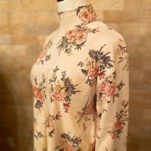 Eddie Bauer Turtle Neck